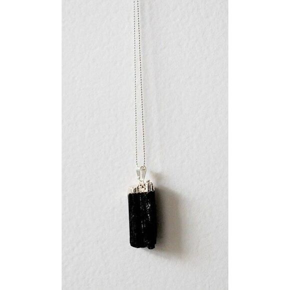 Black Tourmaline Rod Pendant Necklace /Electroplated Silver Tourmaline Gemstone - Picture 3 of 5